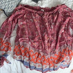 Over the shoulder top